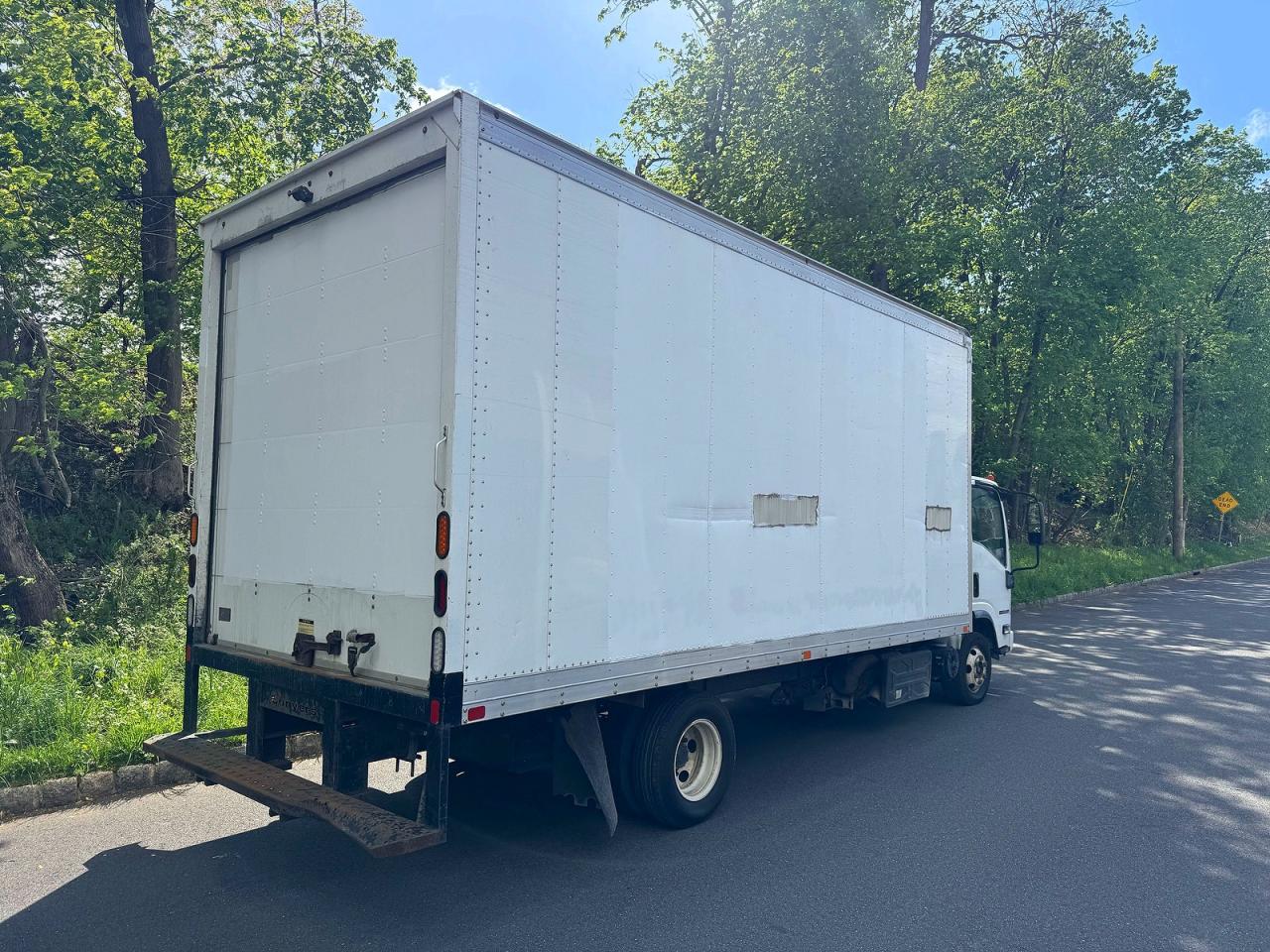 2020 ISUZU NPR