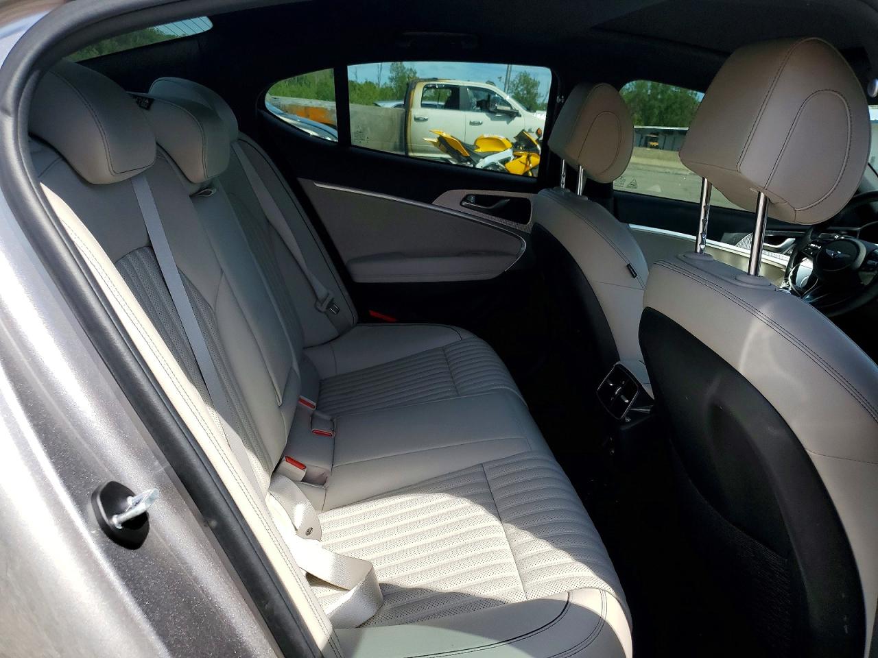 2023 GENESIS G70