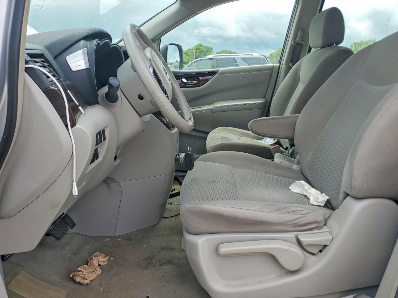 2015 NISSAN QUEST