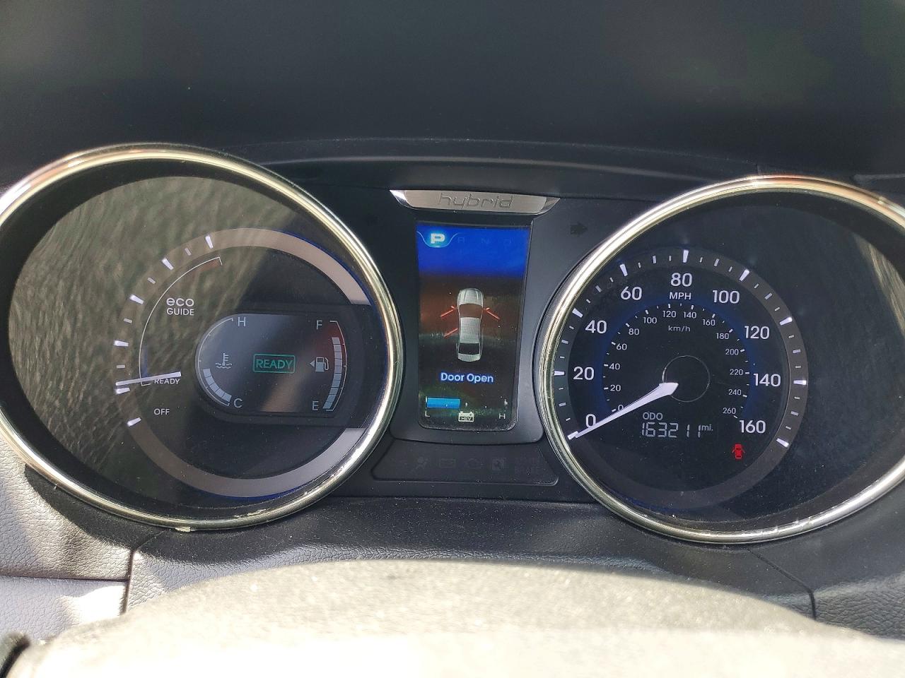 2011 HYUNDAI SONATA