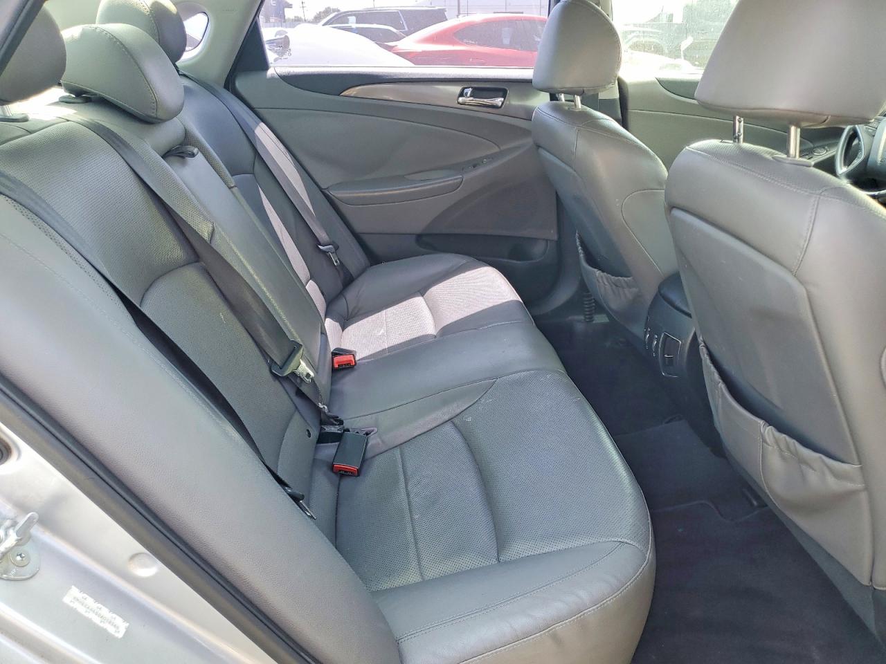 2011 HYUNDAI SONATA