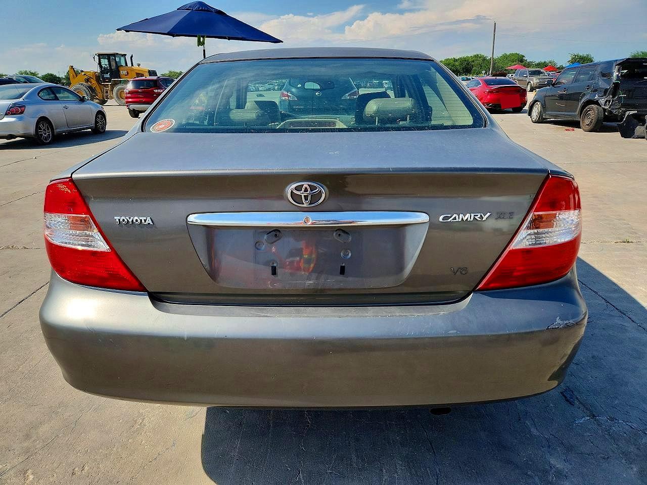 2004 TOYOTA CAMRY