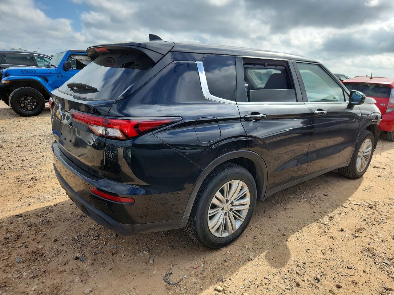 2024 MITSUBISHI OUTLANDER