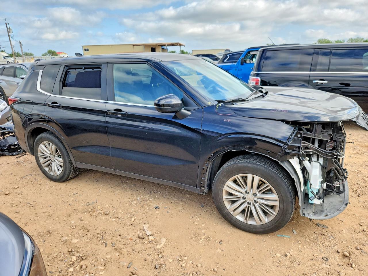 2024 MITSUBISHI OUTLANDER