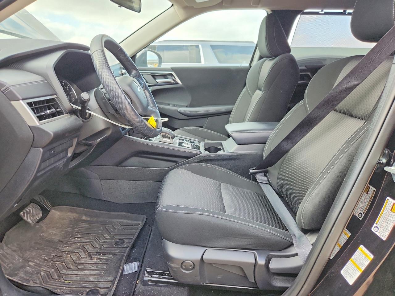 2024 MITSUBISHI OUTLANDER