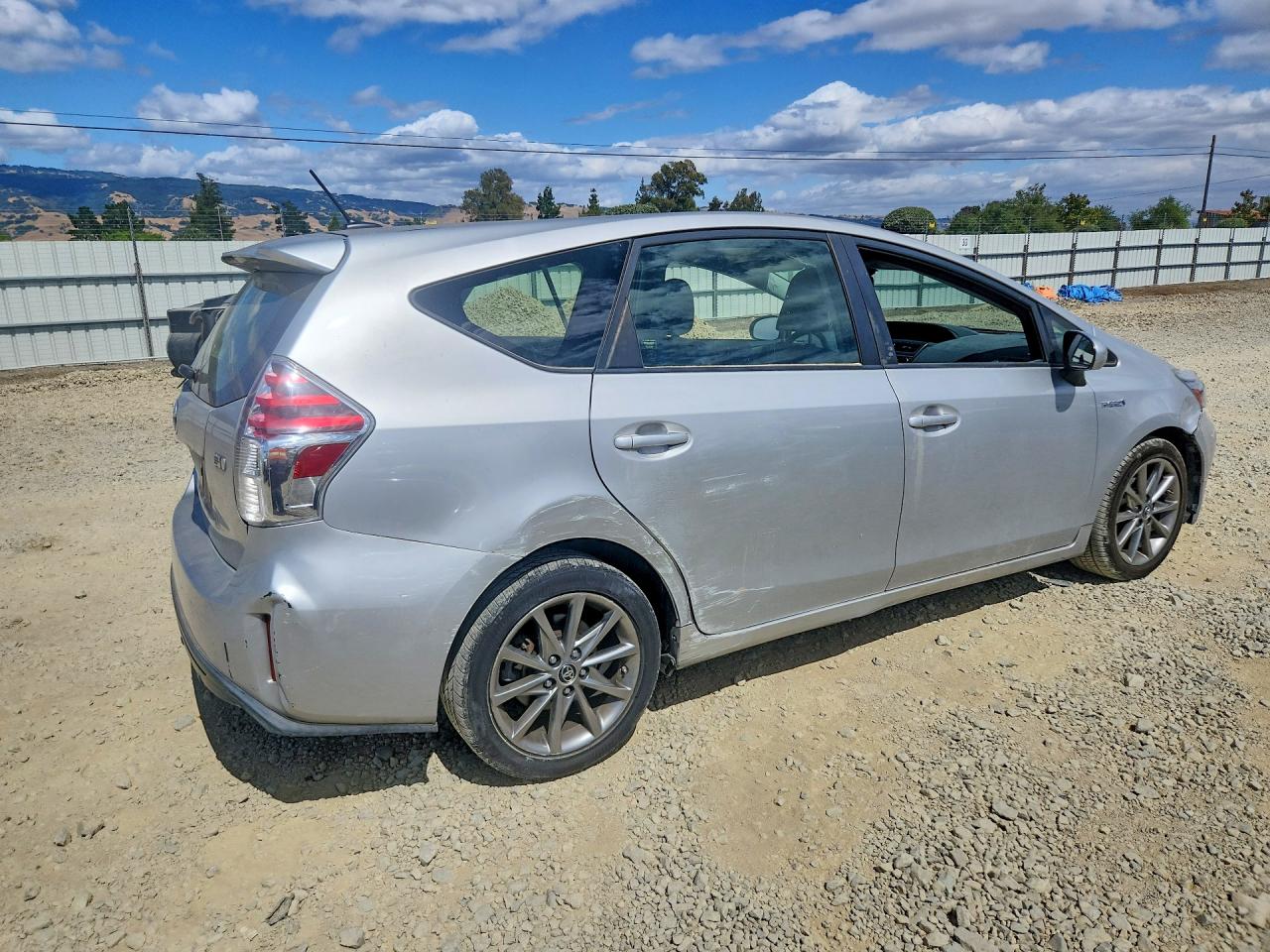2016 TOYOTA PRIUS