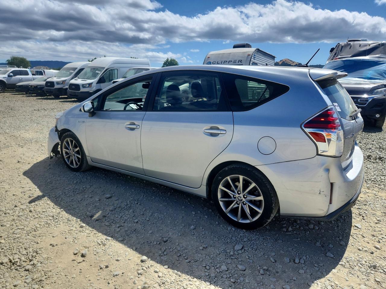 2016 TOYOTA PRIUS