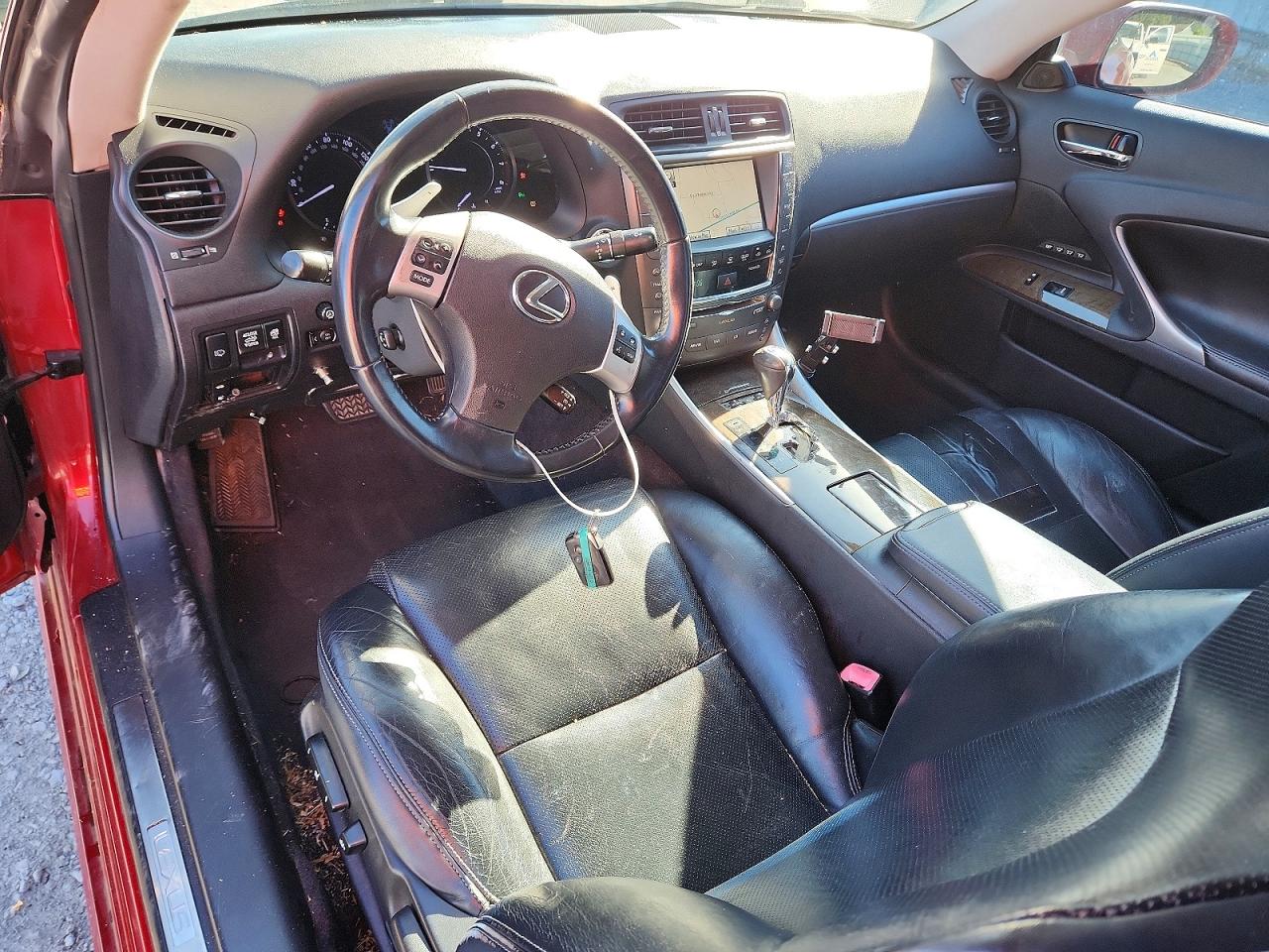 2011 LEXUS IS
