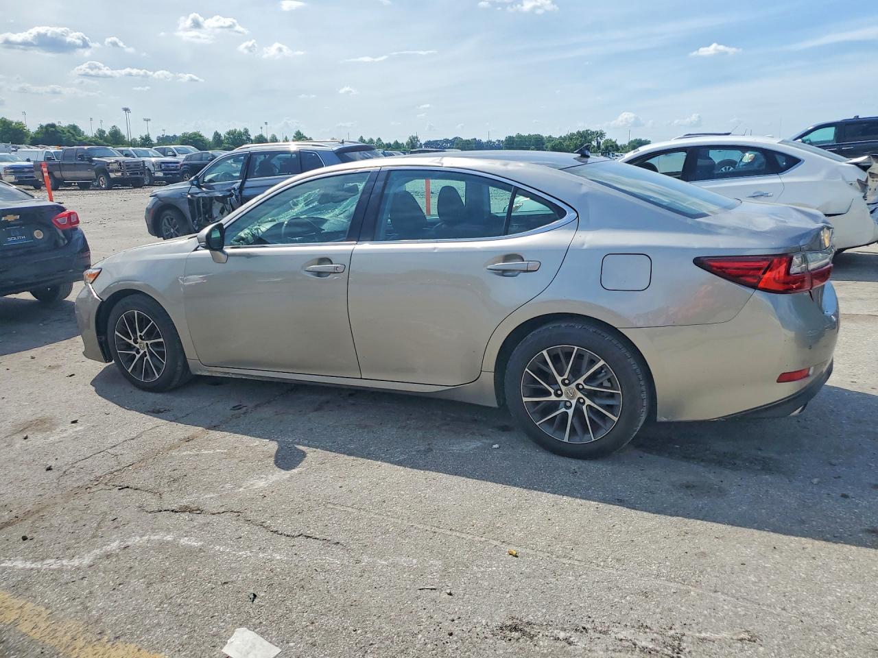 2016 LEXUS ES350