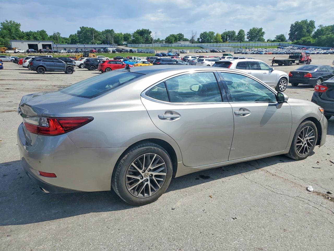 2016 LEXUS ES350
