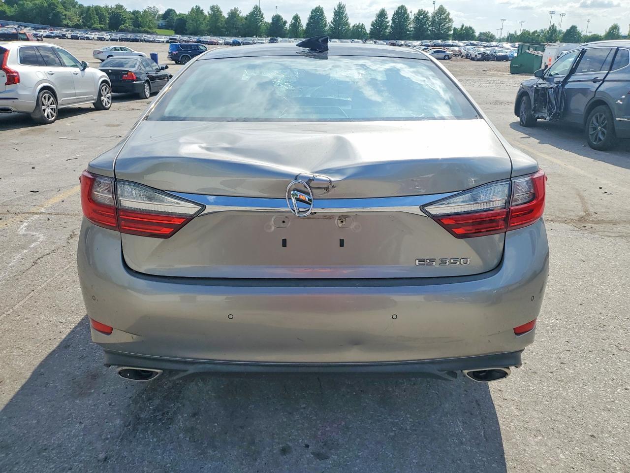 2016 LEXUS ES350