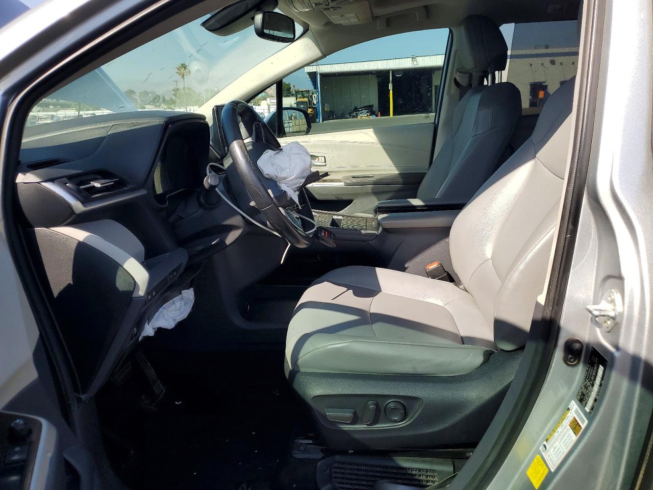 2022 TOYOTA SIENNA