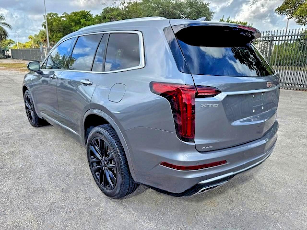 2020 CADILLAC XT6