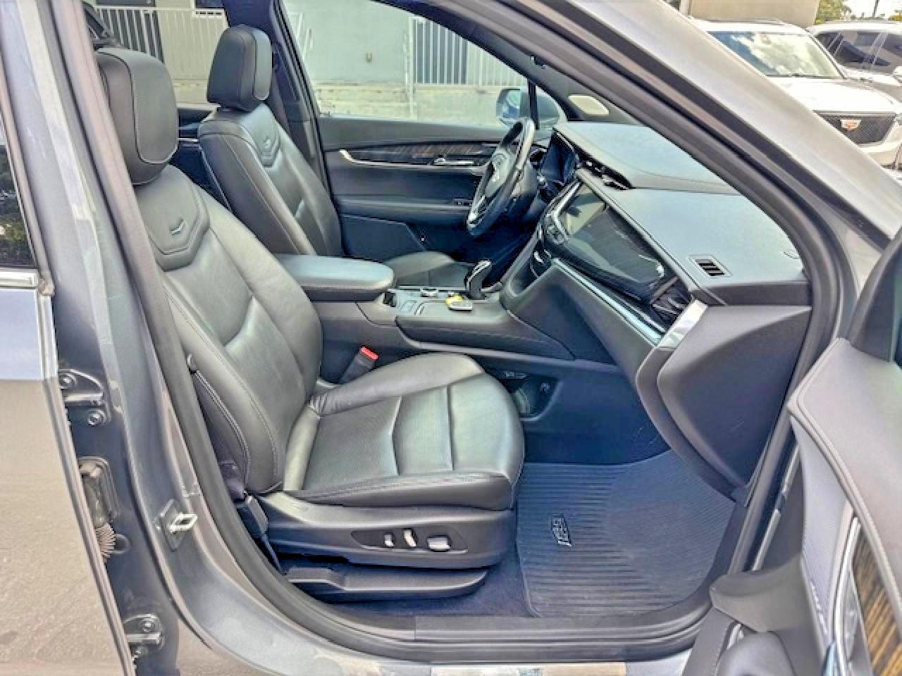 2020 CADILLAC XT6