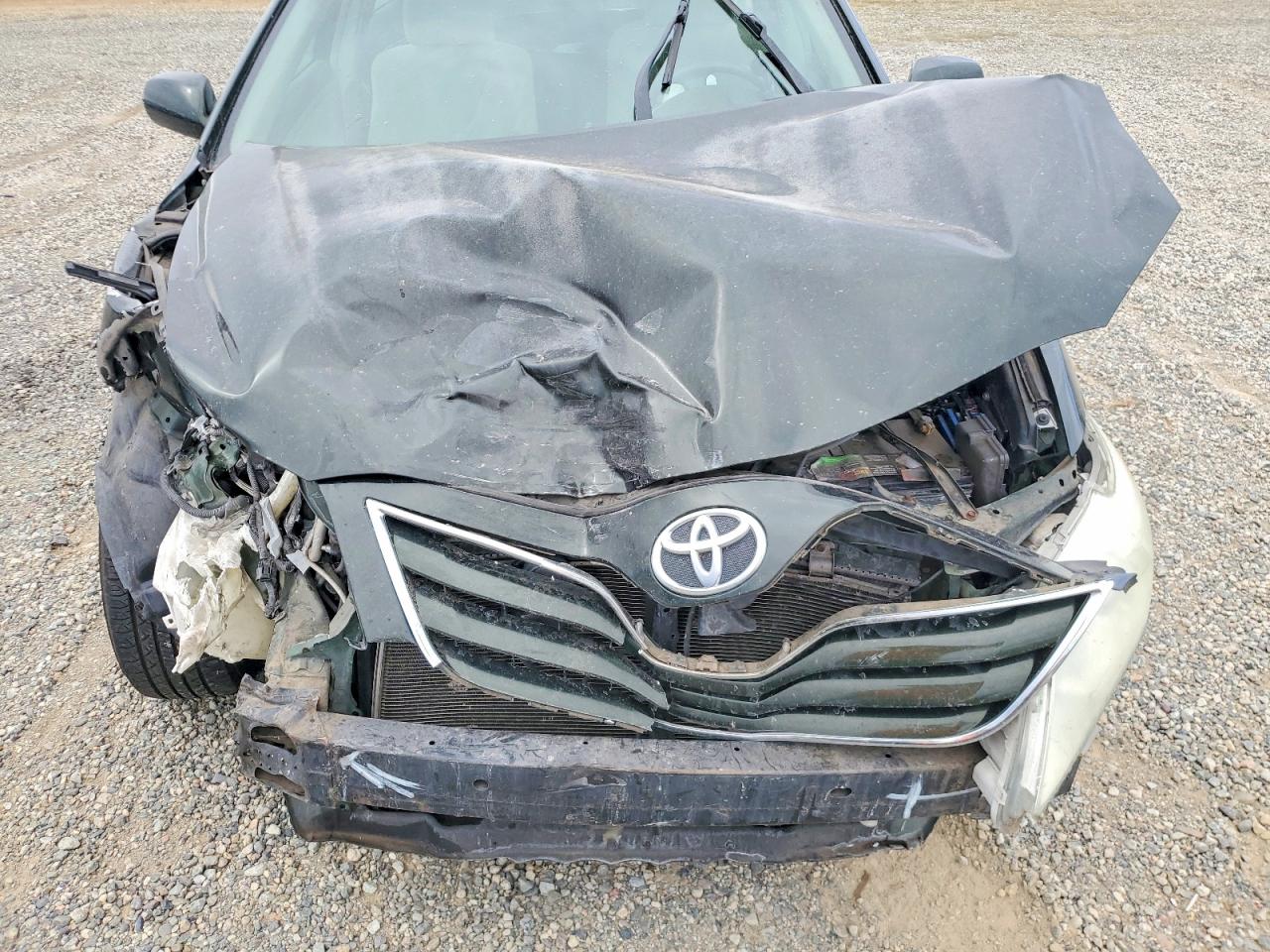 2010 TOYOTA CAMRY