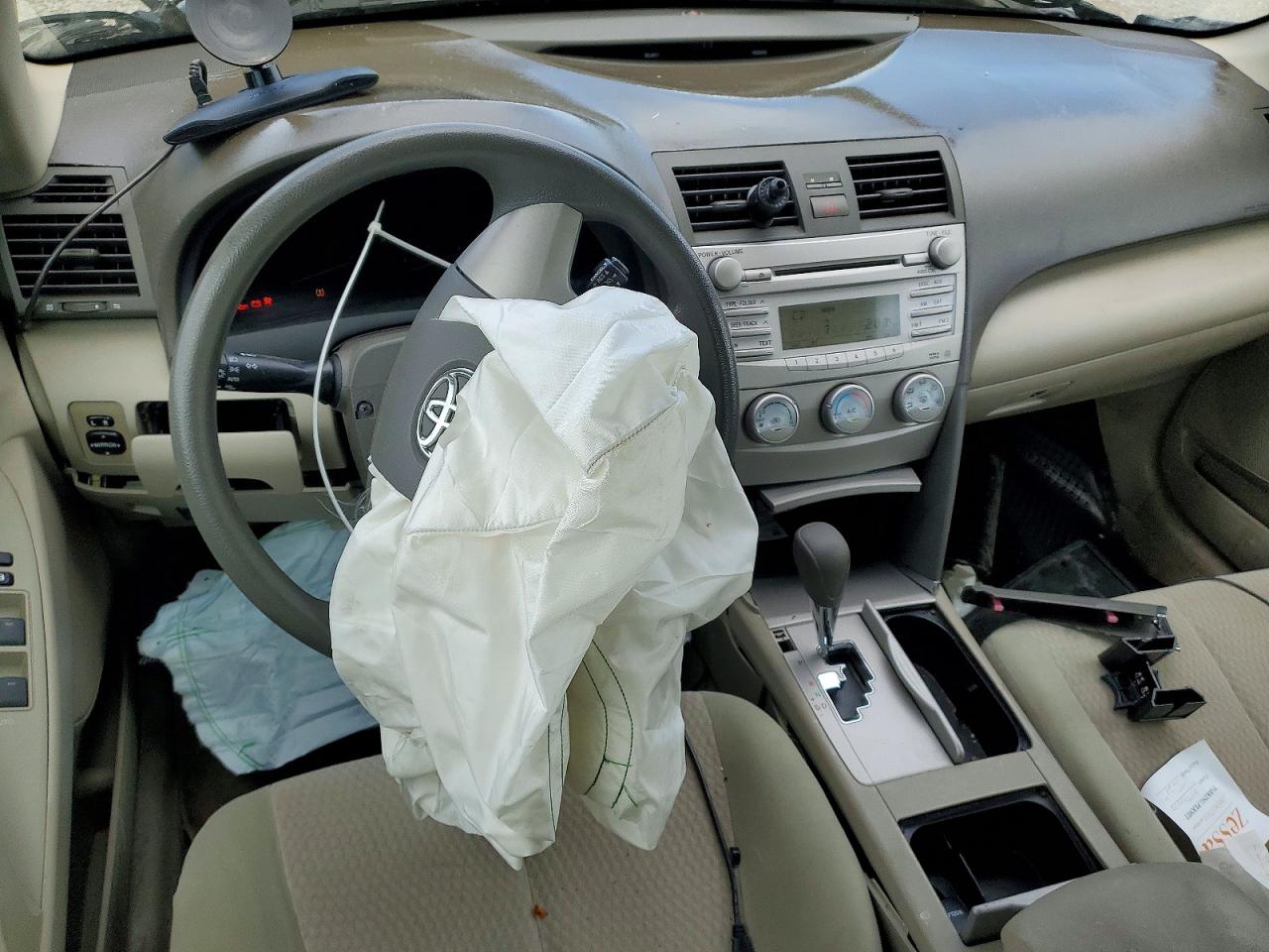 2010 TOYOTA CAMRY