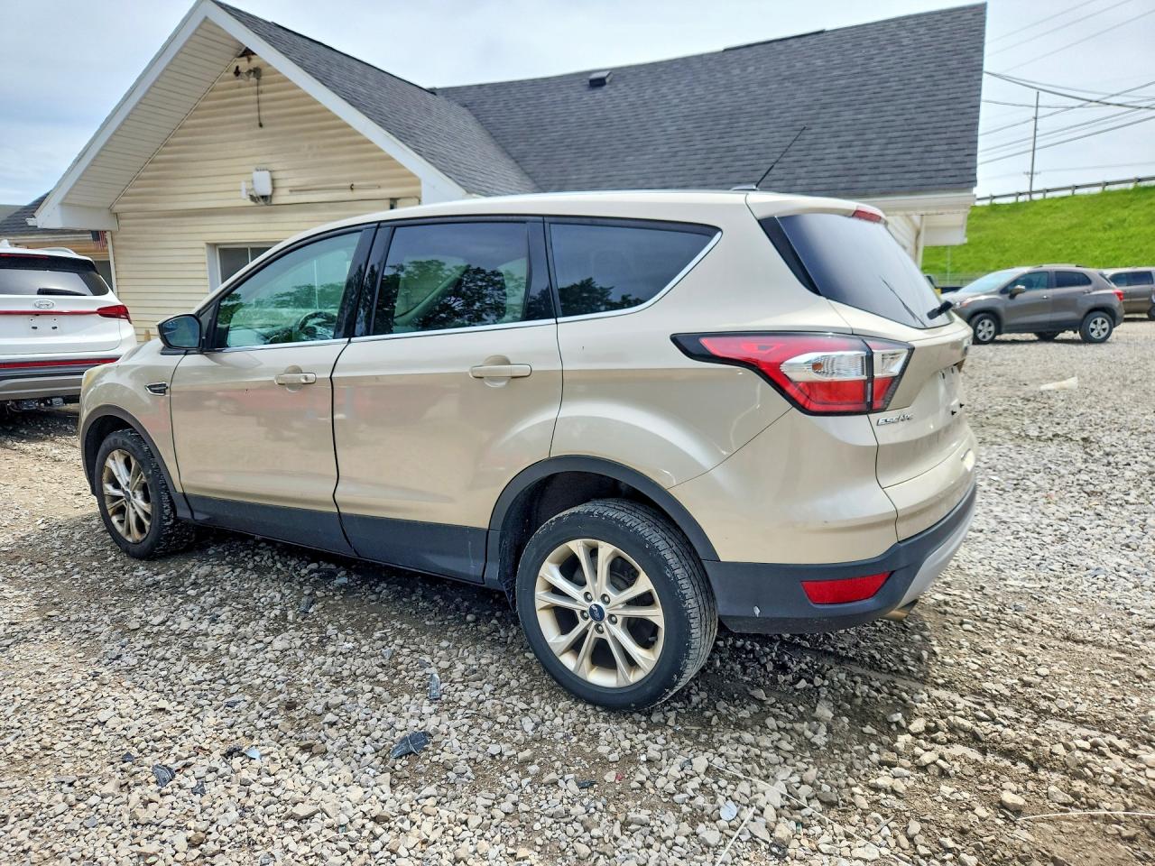 2017 FORD ESCAPE