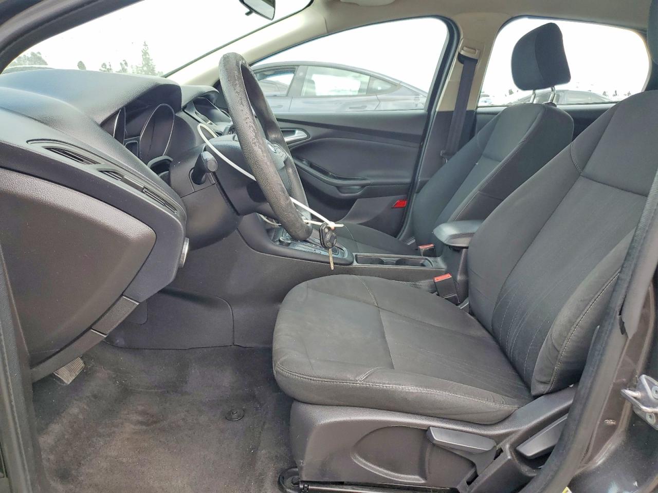 2016 FORD FOCUS