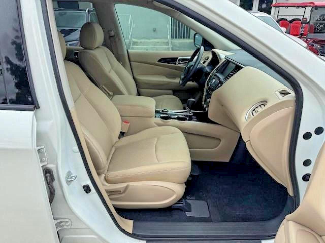 2017 NISSAN PATHFINDER