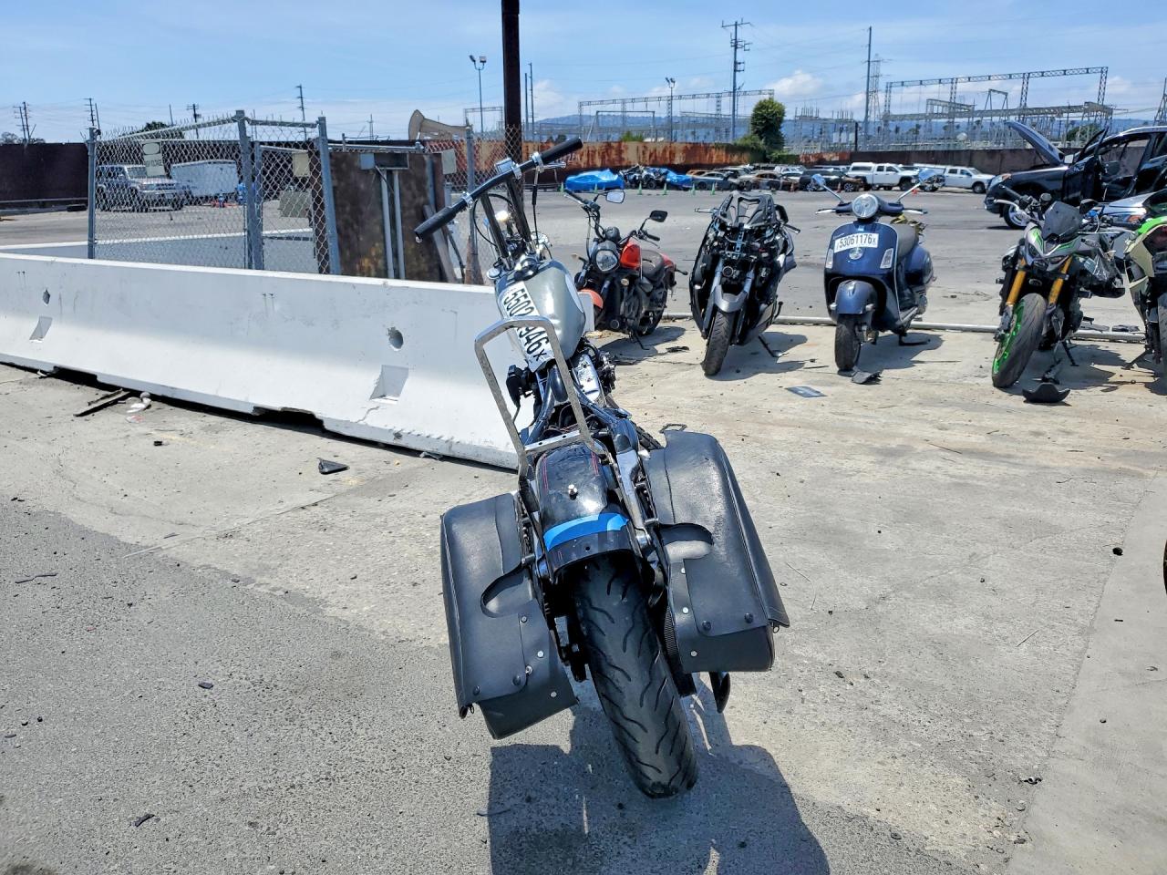 1999 HARLEY-DAVIDSON SPRTSTR120