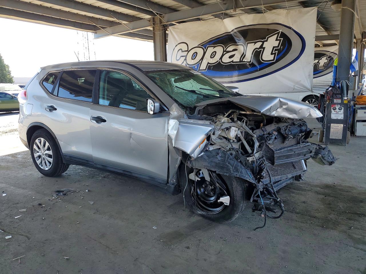 2016 NISSAN ROGUE