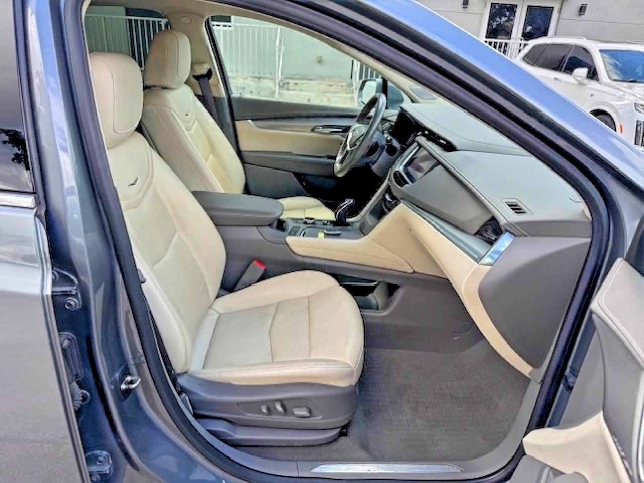 2020 CADILLAC XT5