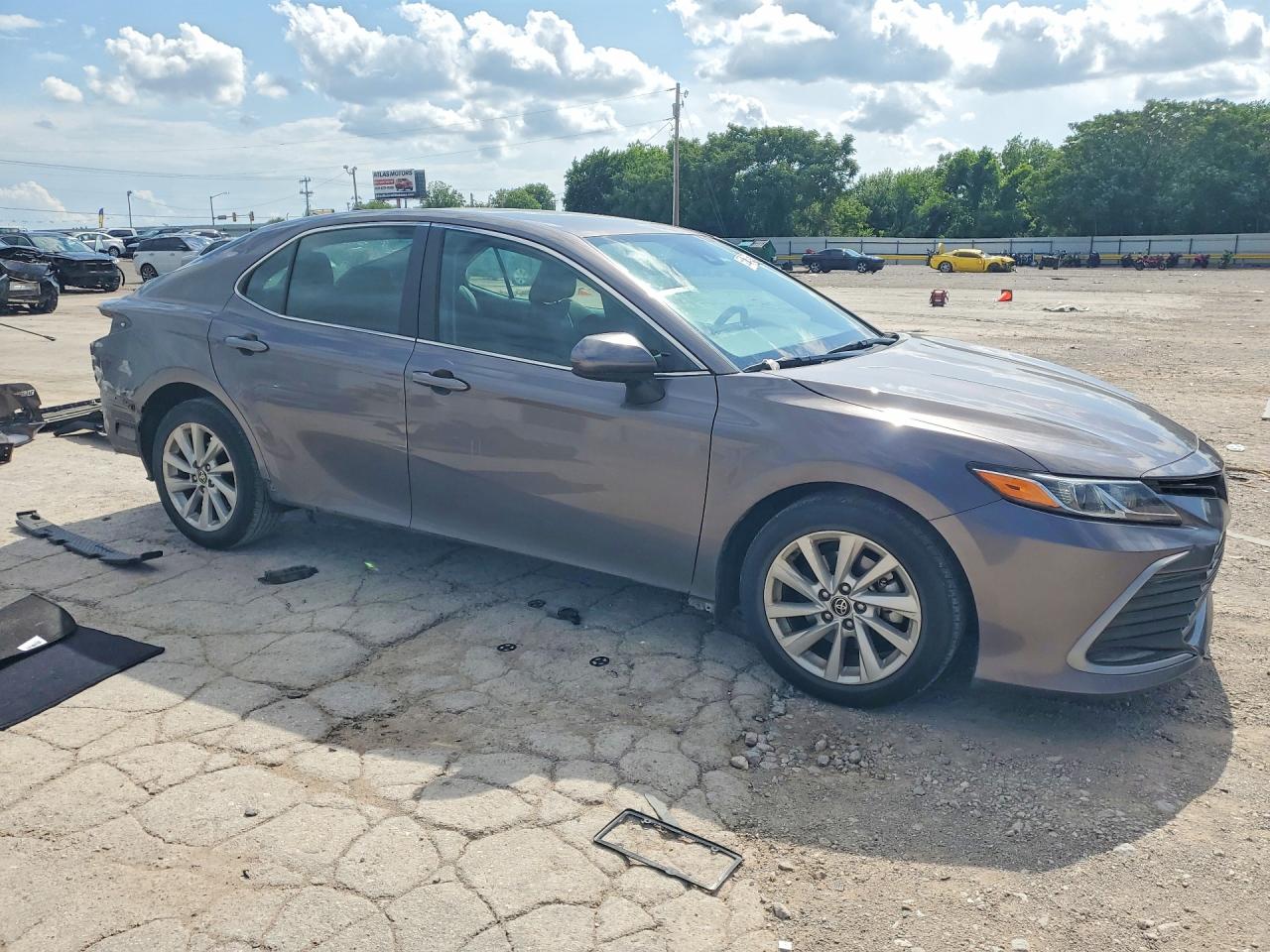 2024 TOYOTA CAMRY