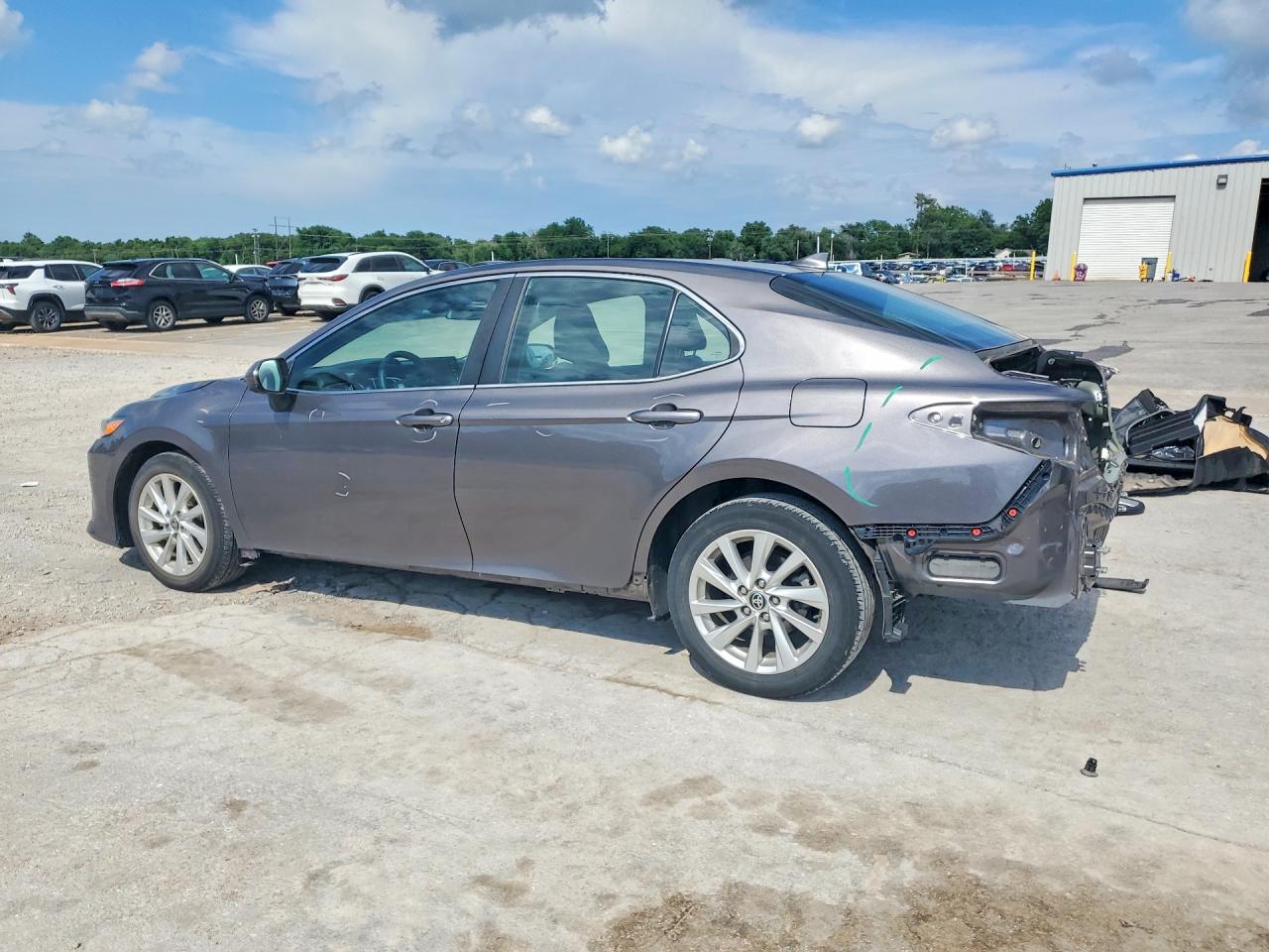 2024 TOYOTA CAMRY