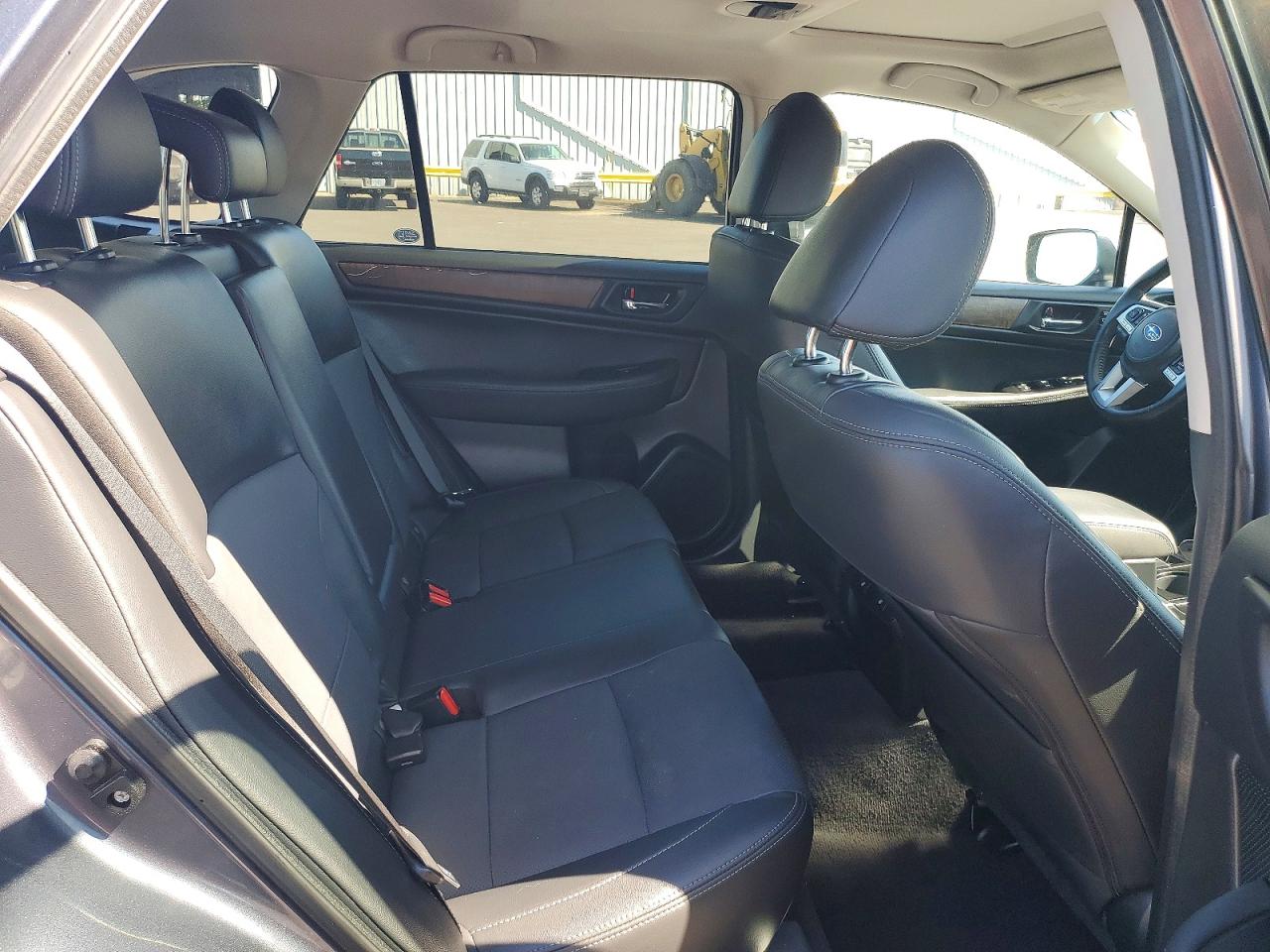 2016 SUBARU OUTBACK