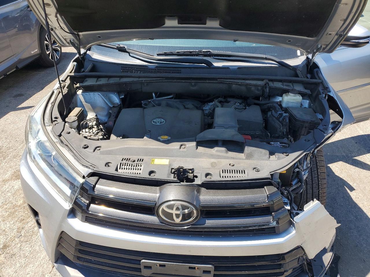 2017 TOYOTA HIGHLANDER