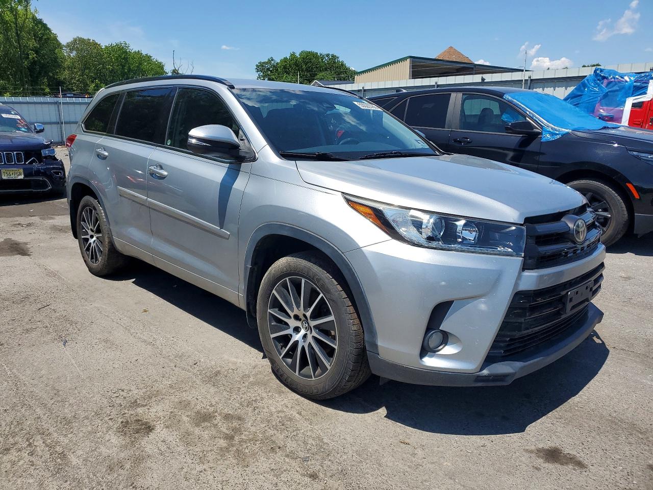 2017 TOYOTA HIGHLANDER