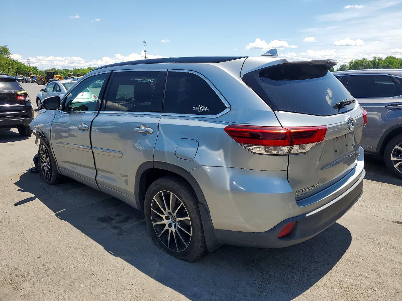 2017 TOYOTA HIGHLANDER