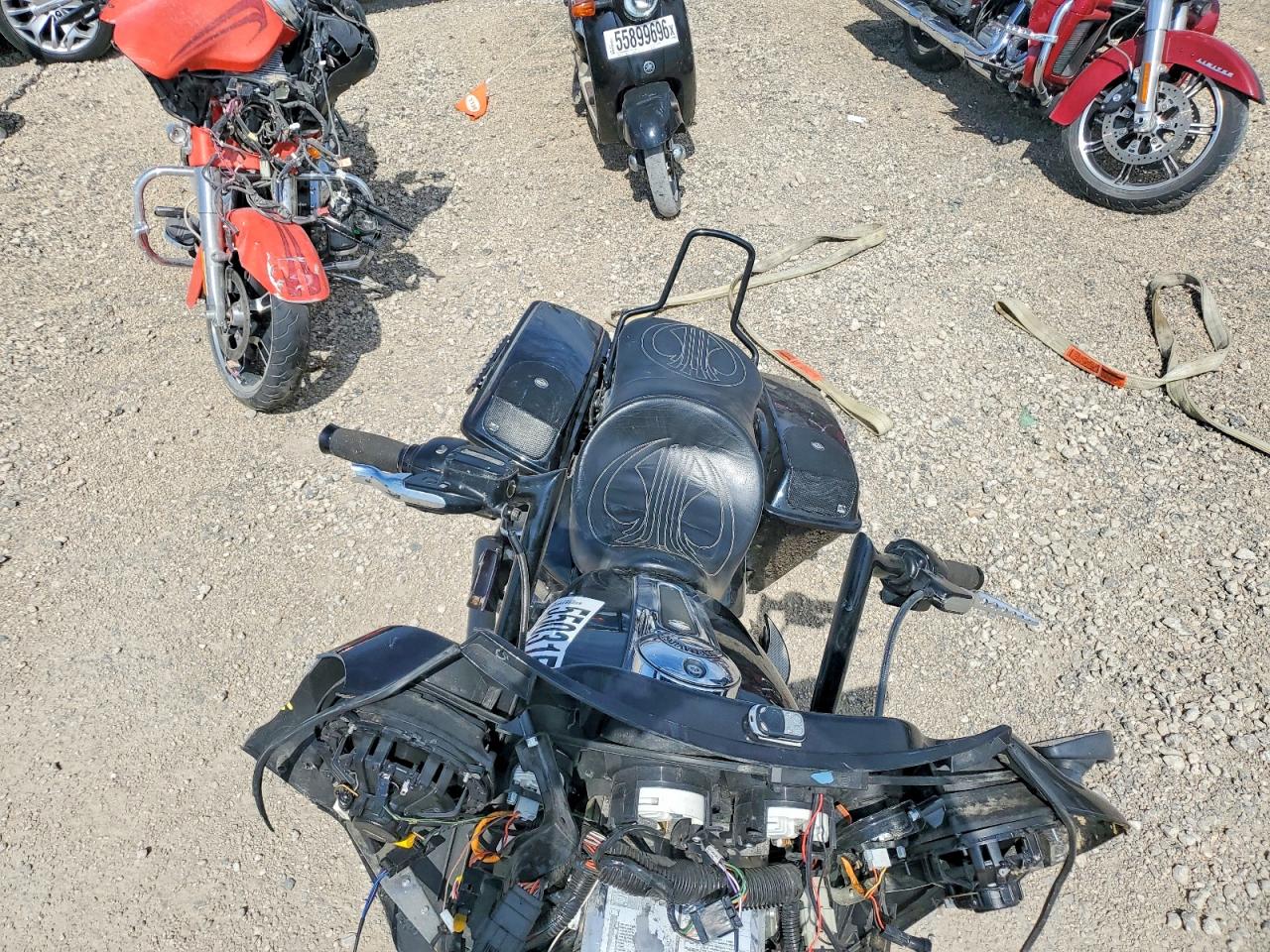 2013 HARLEY-DAVIDSON FL