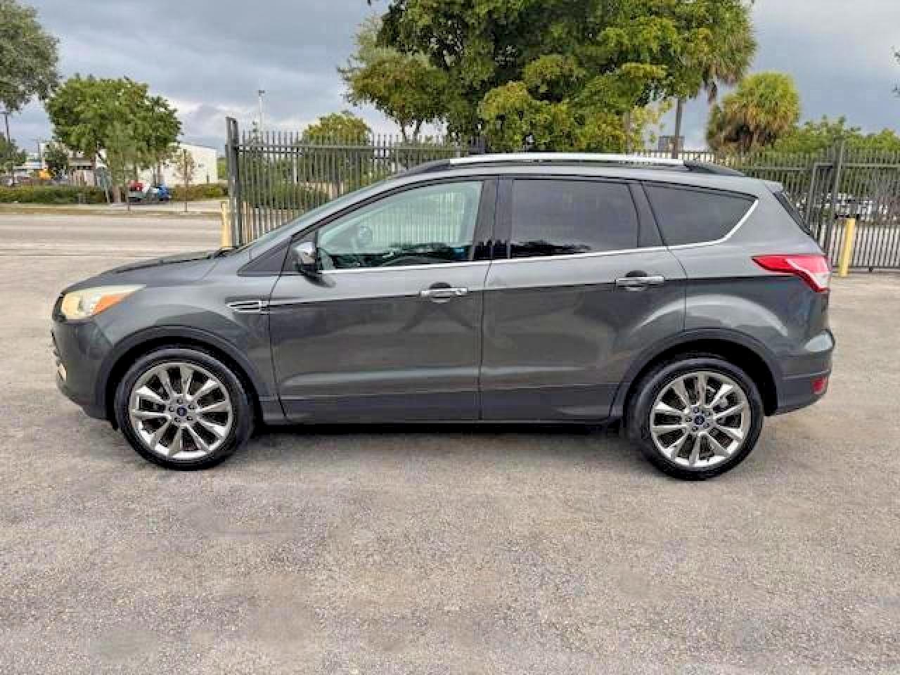 2016 FORD ESCAPE