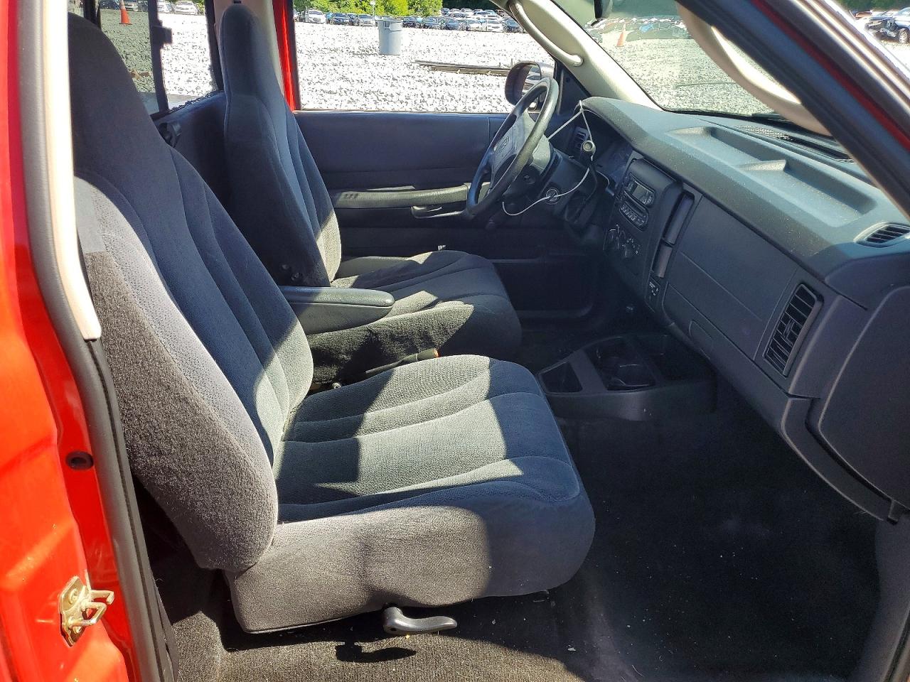 2004 DODGE DAKOTA