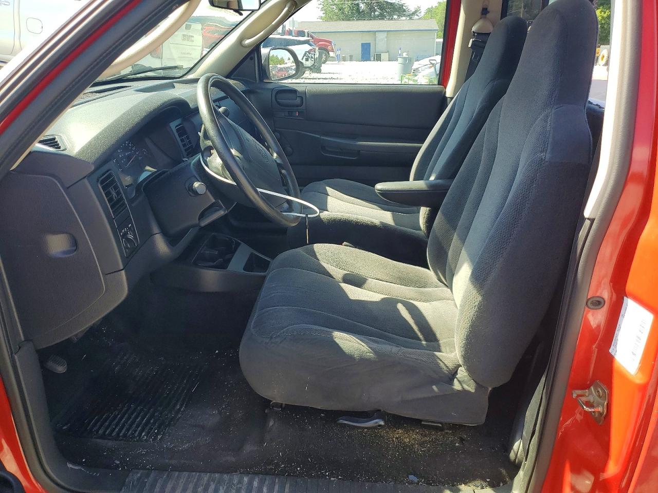 2004 DODGE DAKOTA