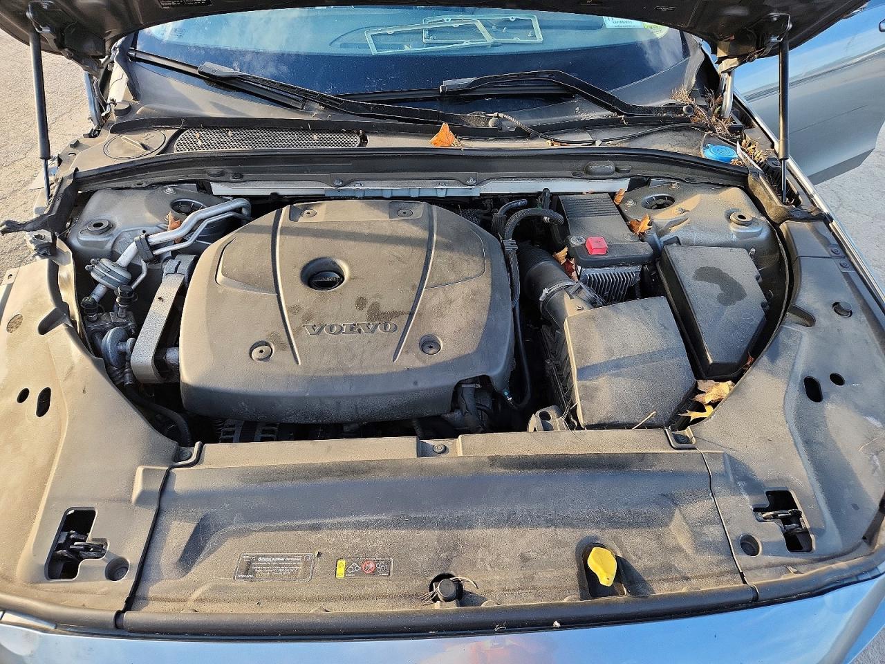 2018 VOLVO S90