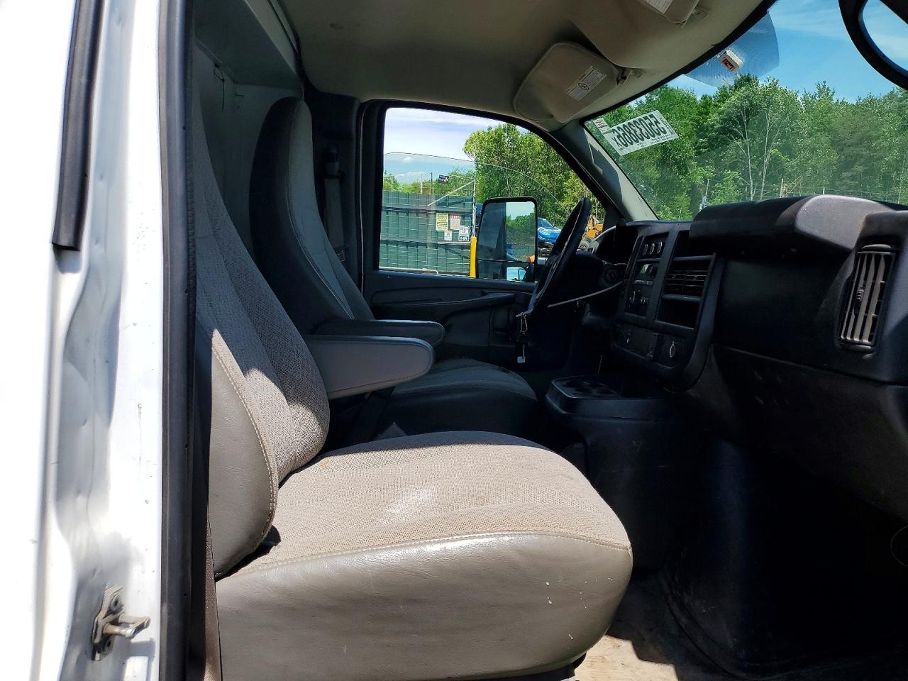 2015 CHEVROLET EXPRESS