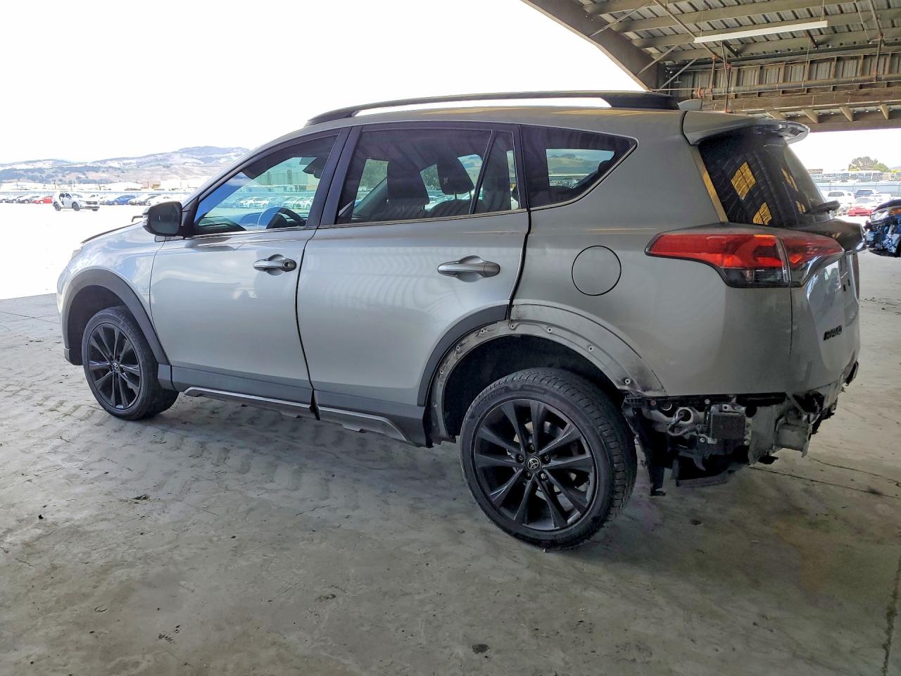 2018 TOYOTA RAV4