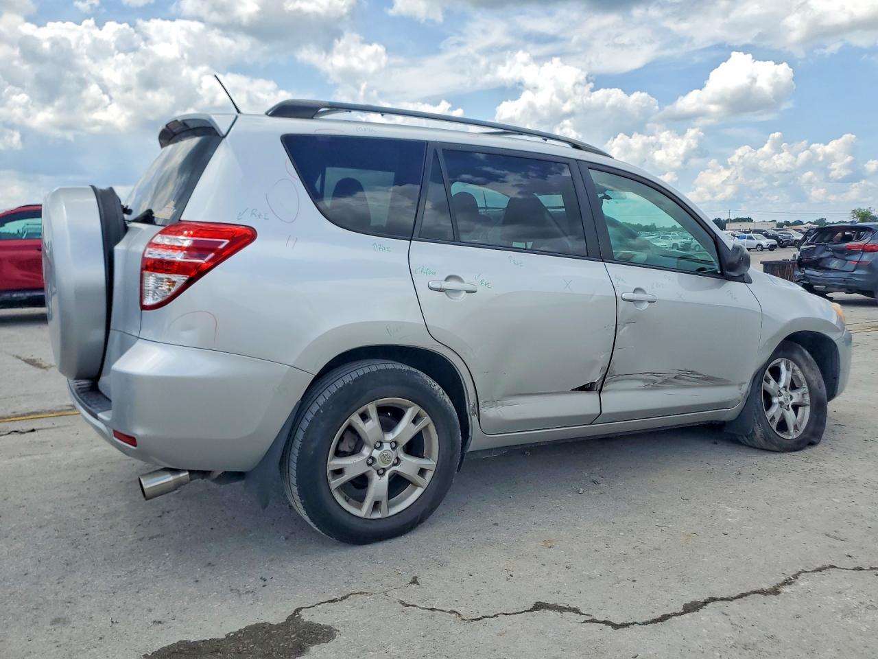 2011 TOYOTA RAV4