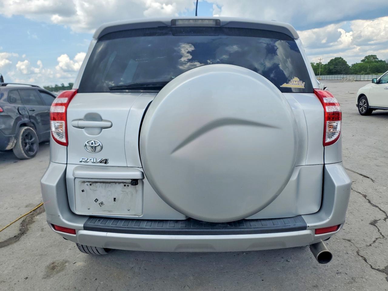 2011 TOYOTA RAV4