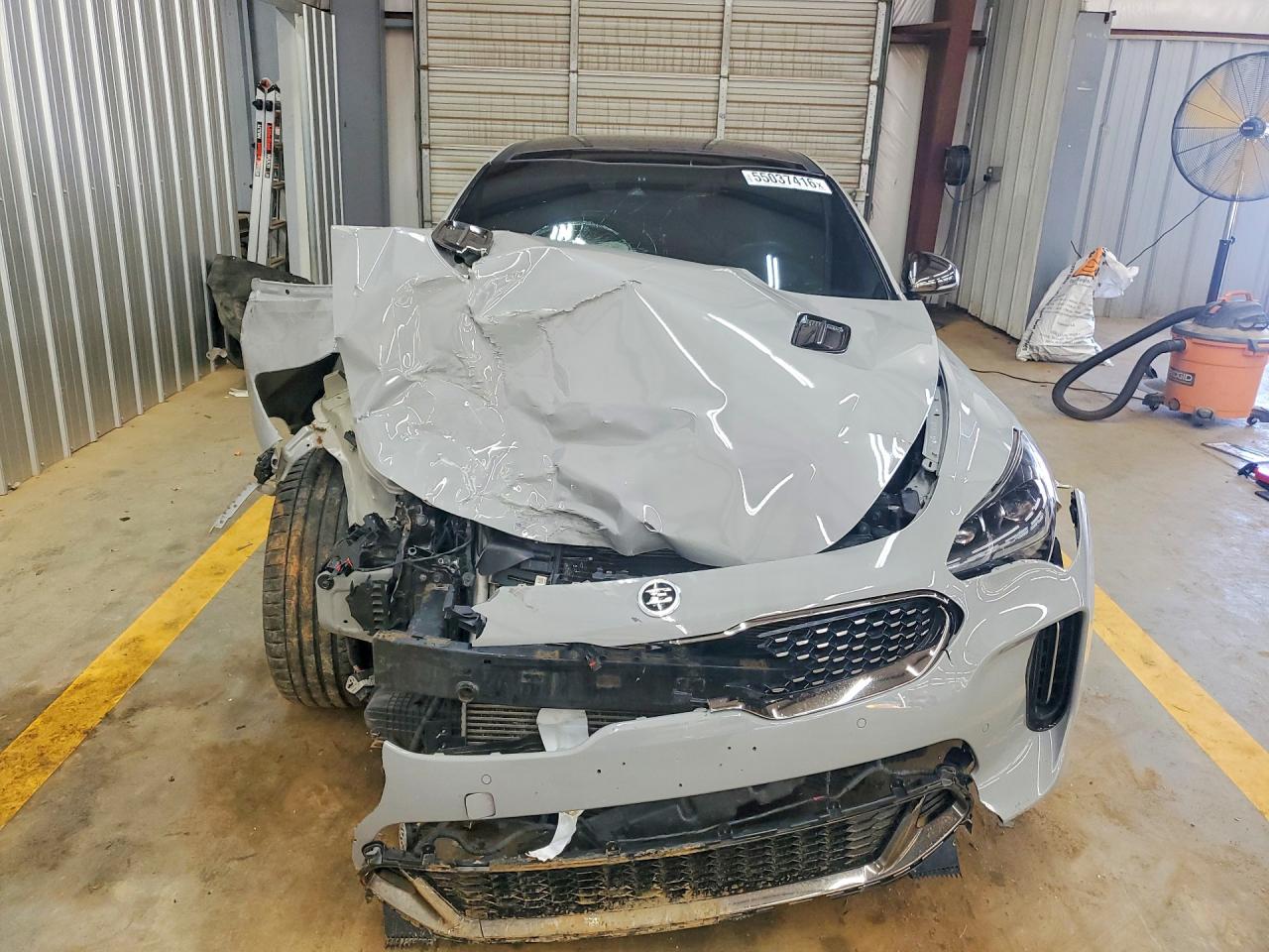 2020 KIA STINGER