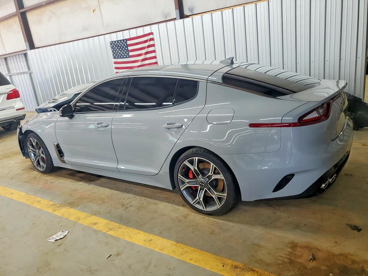 2020 KIA STINGER
