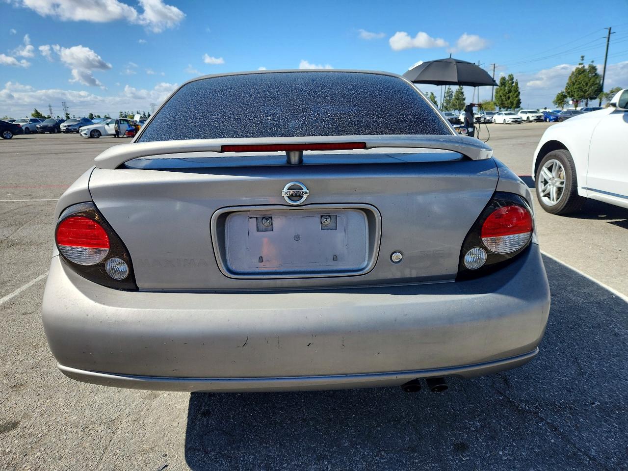 2002 NISSAN MAXIMA