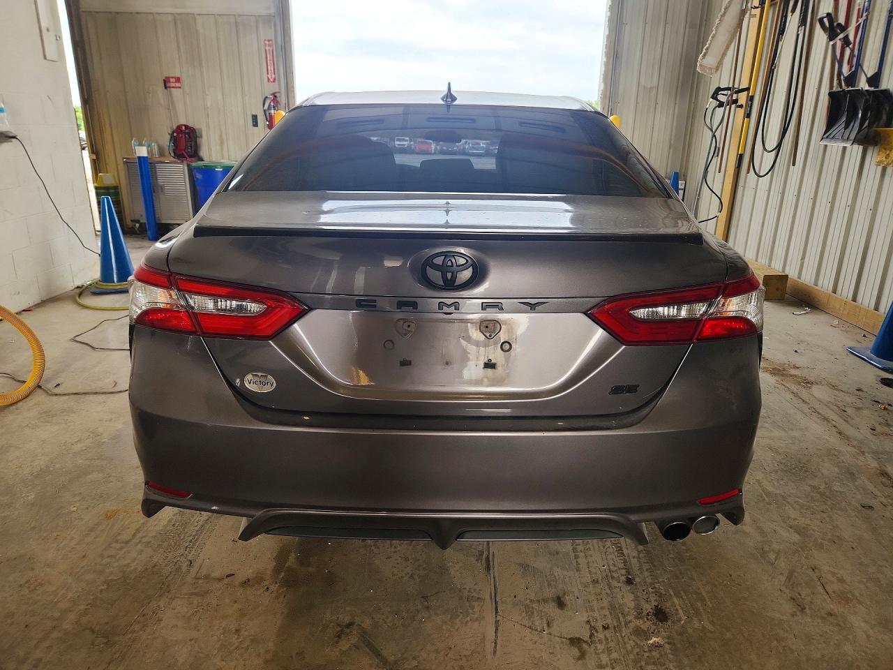 2019 TOYOTA CAMRY