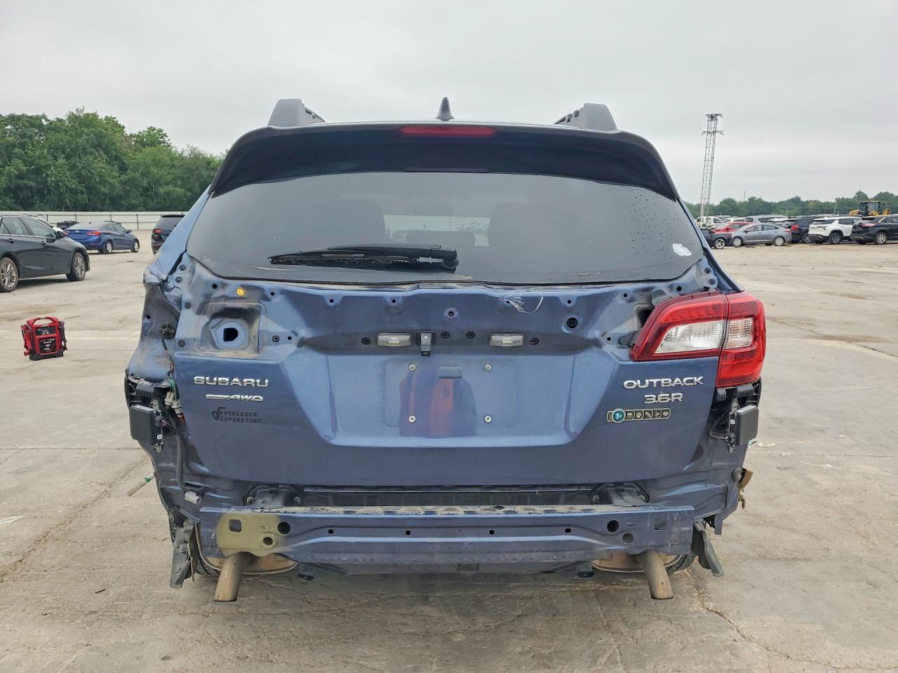 2017 SUBARU OUTBACK