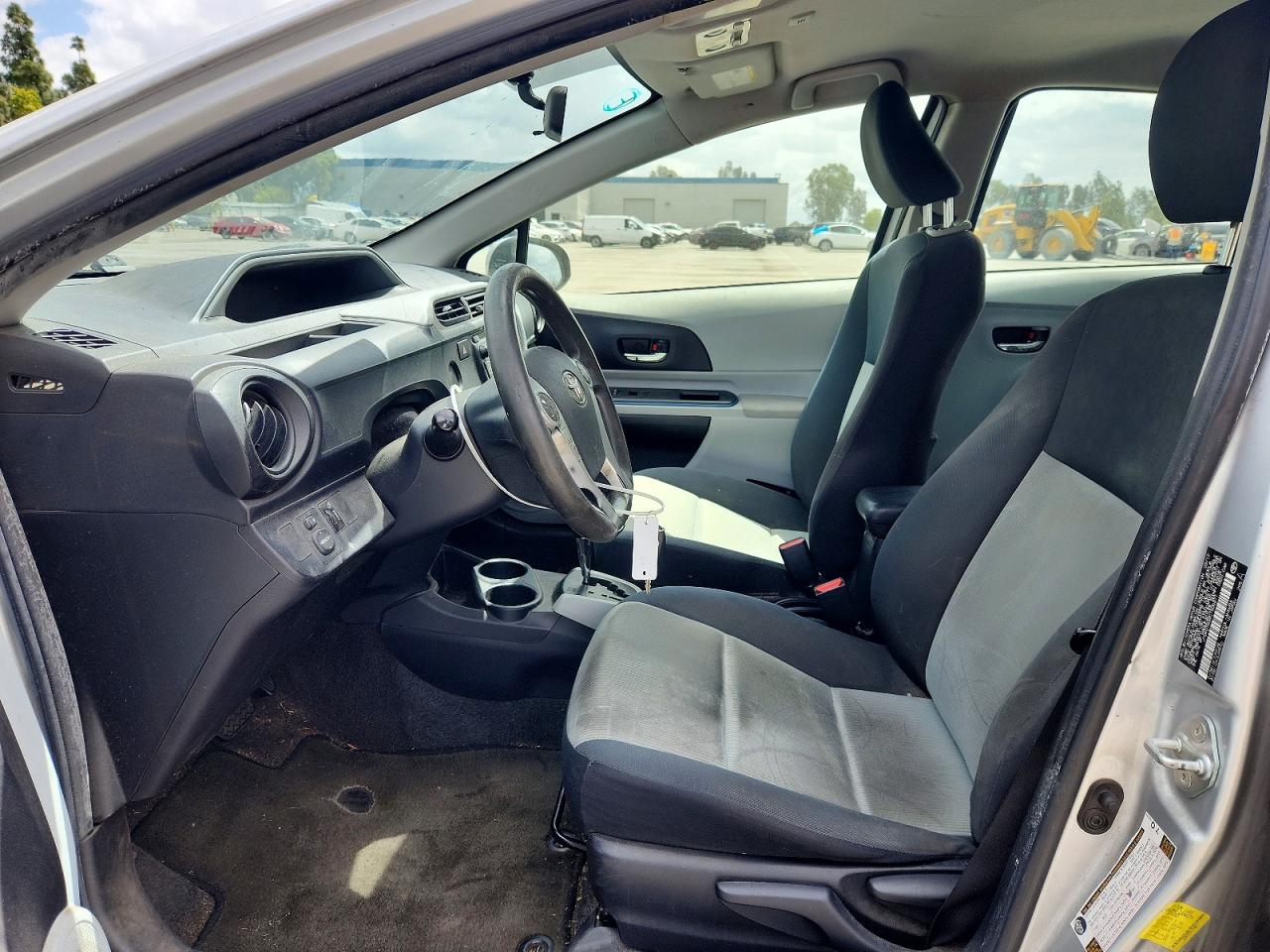 2012 TOYOTA PRIUS