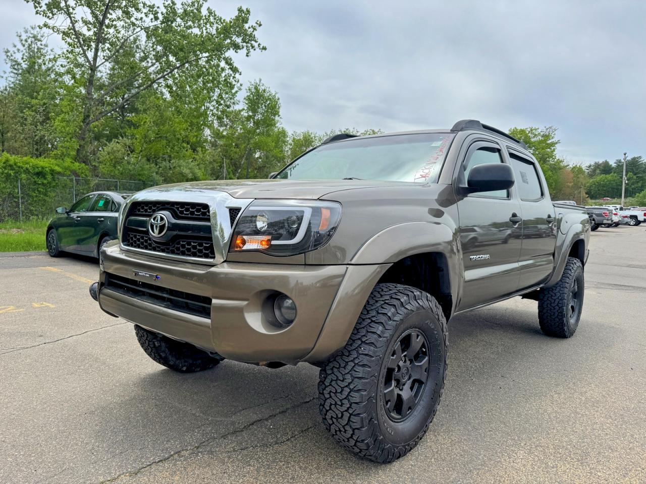 2011 TOYOTA TACOMA