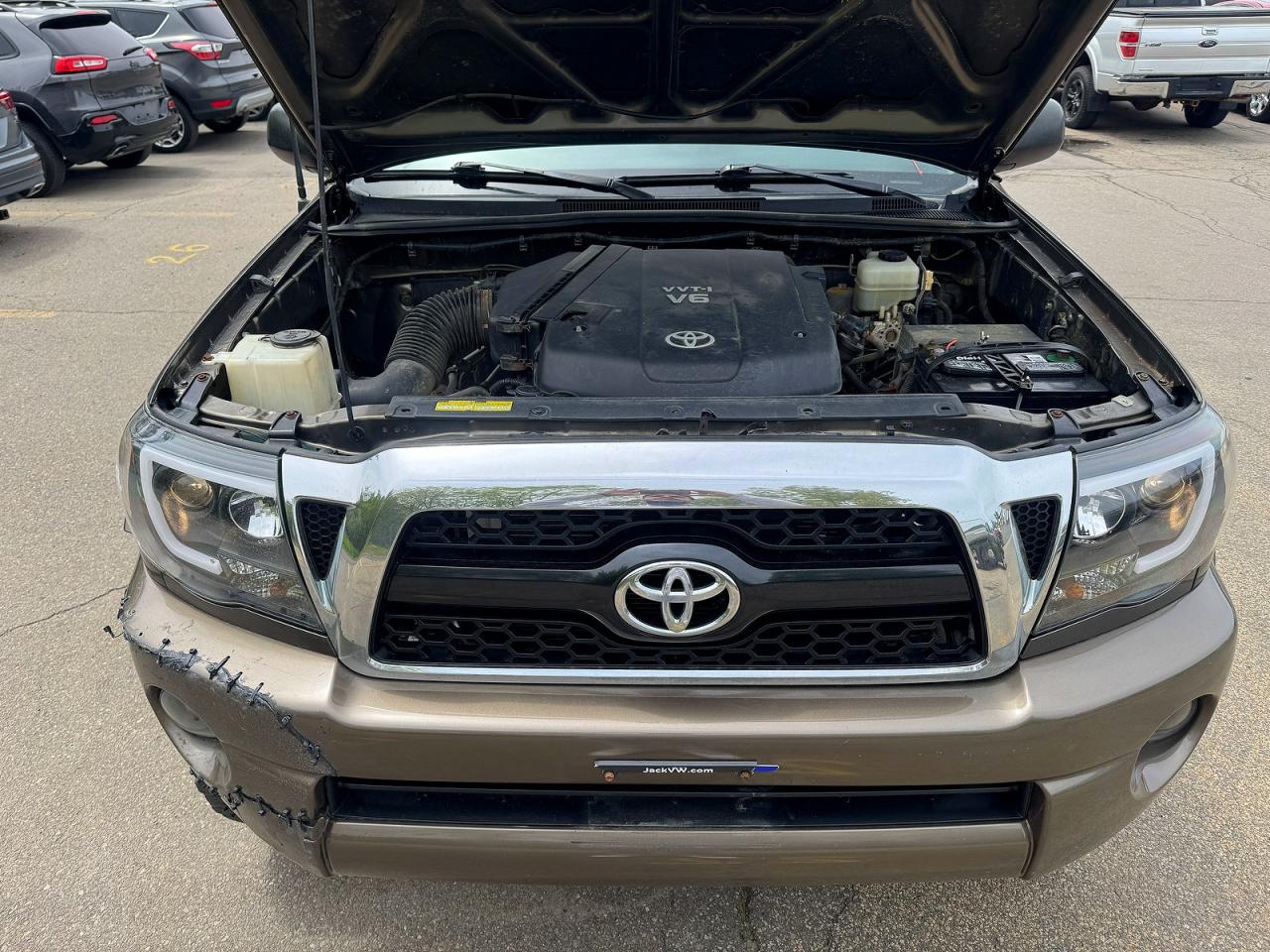 2011 TOYOTA TACOMA