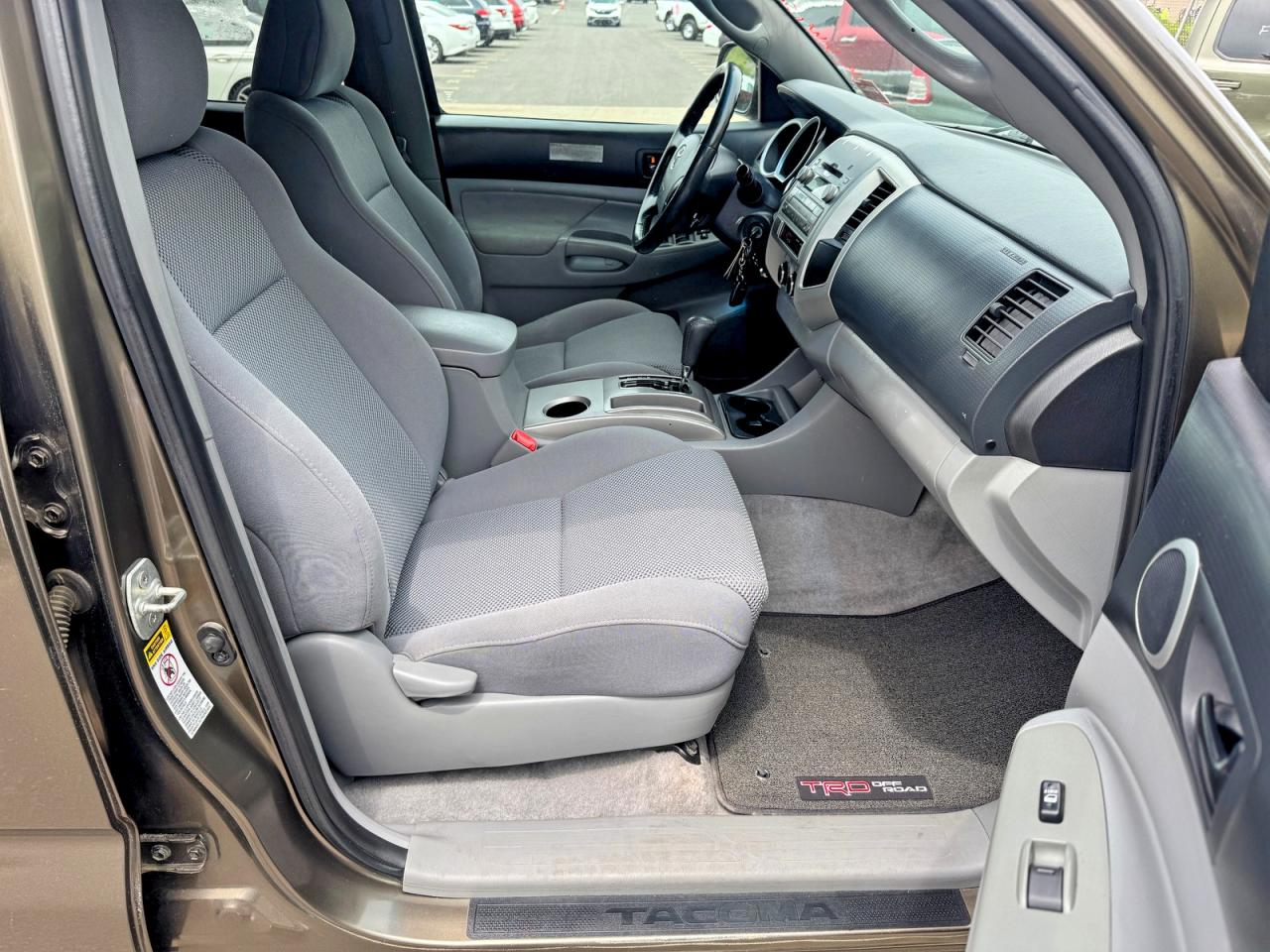 2011 TOYOTA TACOMA